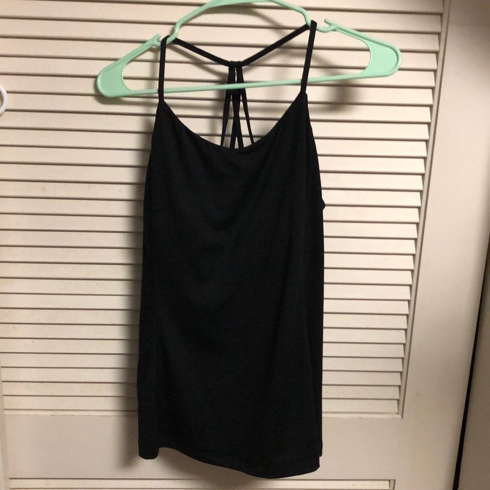 Old navy athletic top with built in bra